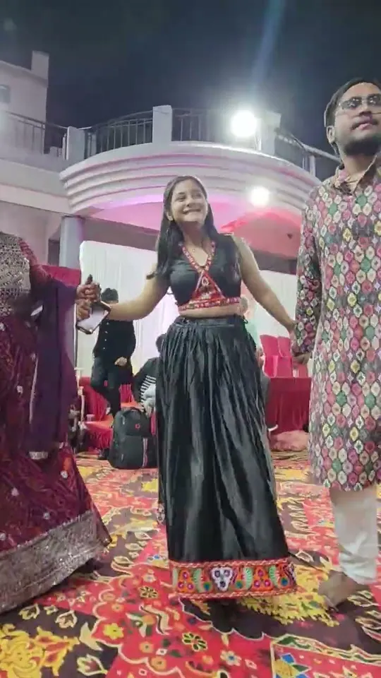 Jay & Kajal Wedding – Ras Garba, Bhachau – video by Dilesh Karia